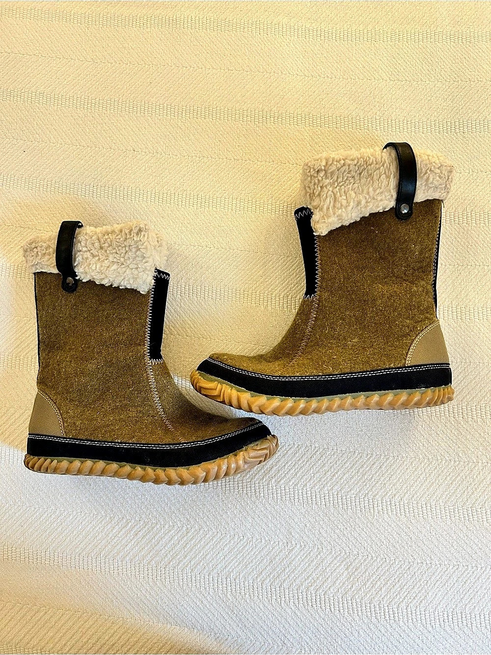 Sorel Explorer Joan Felt Winter Boot Winter Boots in Brown & Black